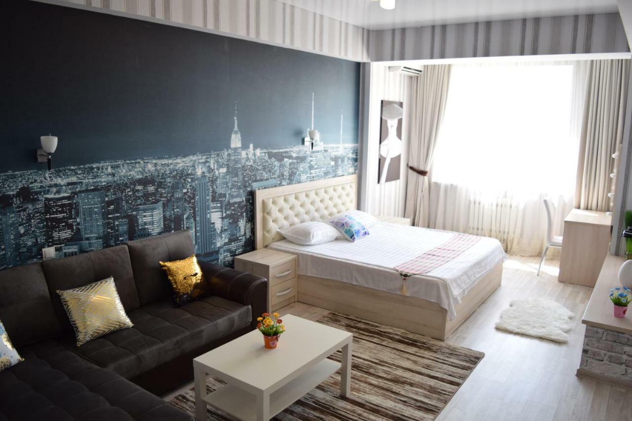 Apartment With Good View In The Center Bişkek Dış mekan fotoğraf